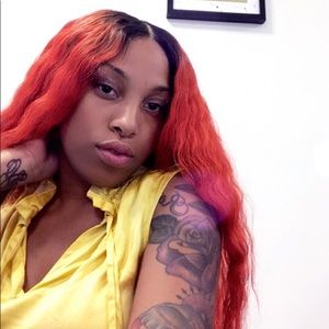 Meet your Posher, Dominique